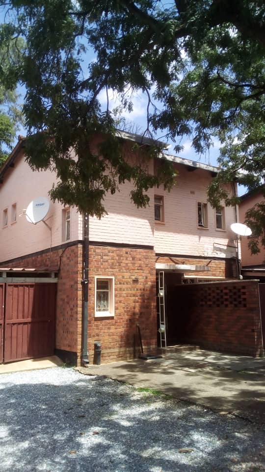 Executive Apartment for sale in Long Acres
