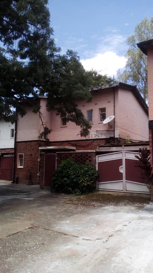 Executive Apartment for sale in Long Acres
