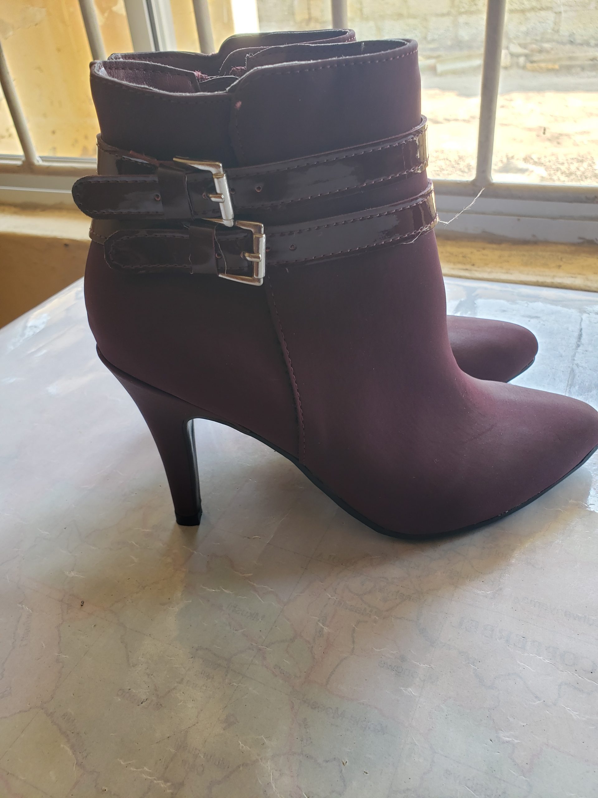 Fashion shoes for women