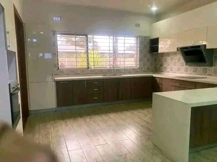 LEOPARDS HILL ROAD FRONTAGE APARTMENTS FOR RENT NEW KASAMA NEAR PILATUS