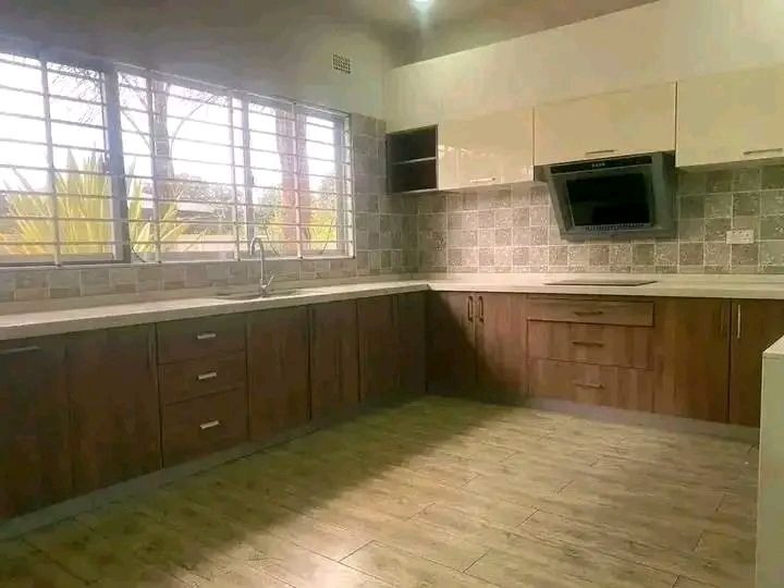 LEOPARDS HILL ROAD FRONTAGE APARTMENTS FOR RENT NEW KASAMA NEAR PILATUS
