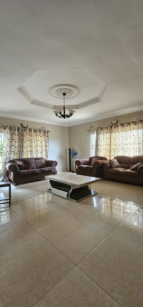 SILVEREST FARM PROPERTY FOR SALE 4 ACRES WITH A 4 BEDROOM HOUSE